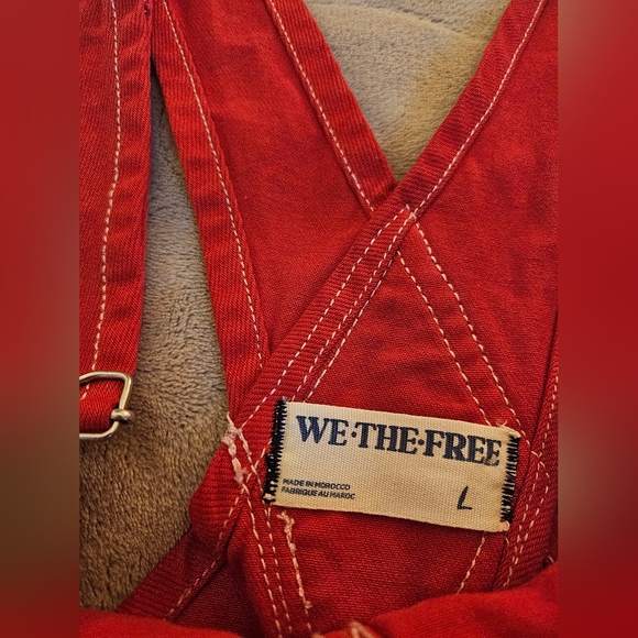 FREE PEOPLE We The Free Red Heart Eyes Ziggy Short Overalls - Picture 8 of 11